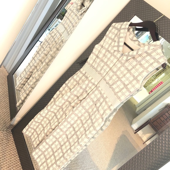 Dress - Picture 4 of 4